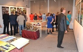 js2211201425