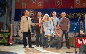 09dzc_mmg_3005200825