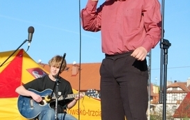 at1904200990