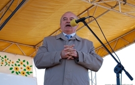 at1904200907