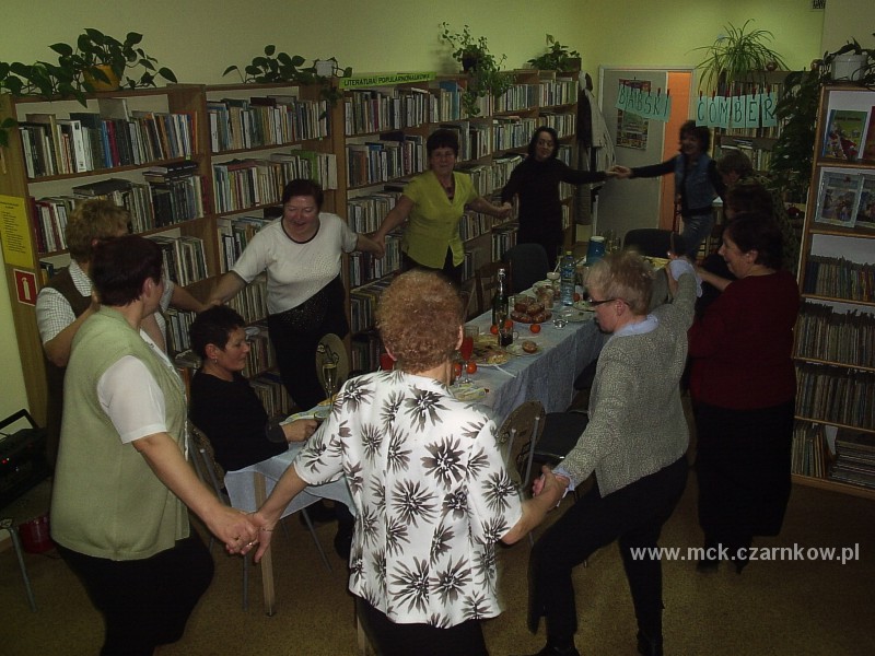Uczestniczki spotkania w&nbsp;bibliotece