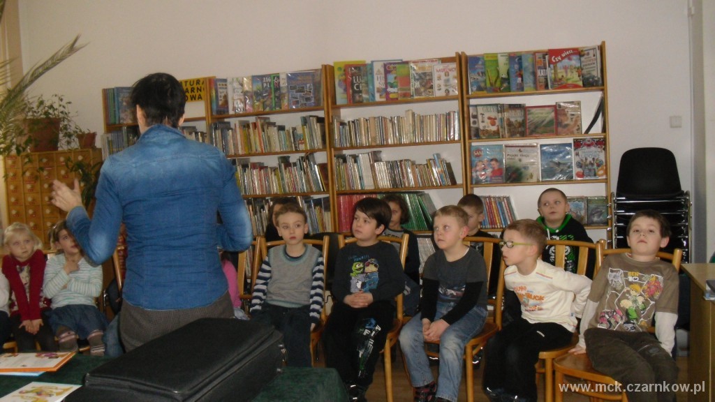Zdjęcie 2 Izabela Klebańska na spotkaniu z przedszkolakami