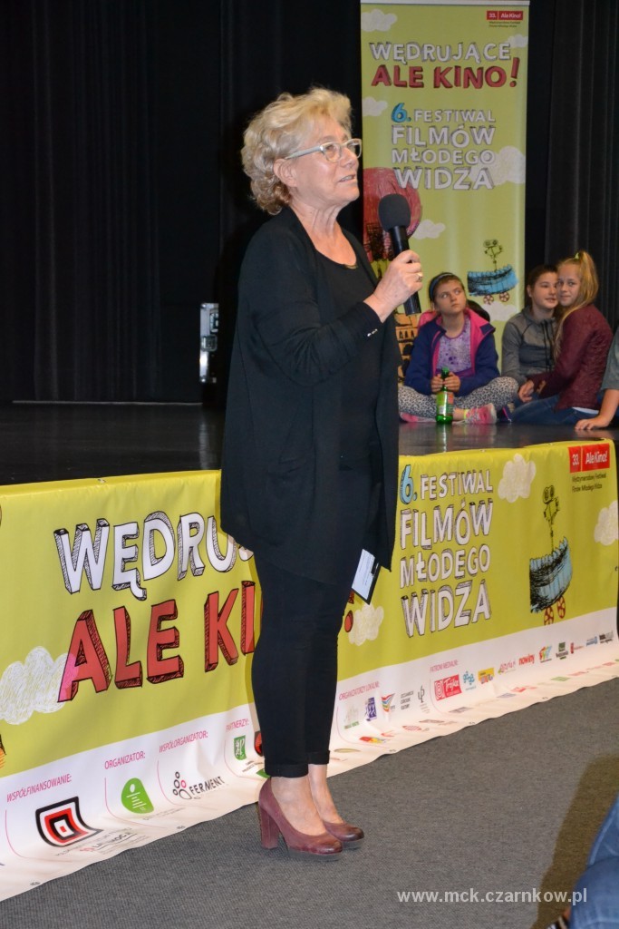 Alina Wawrzyniak wita przybyłych gości Alina Wawrzyniak wita przybyłych gości