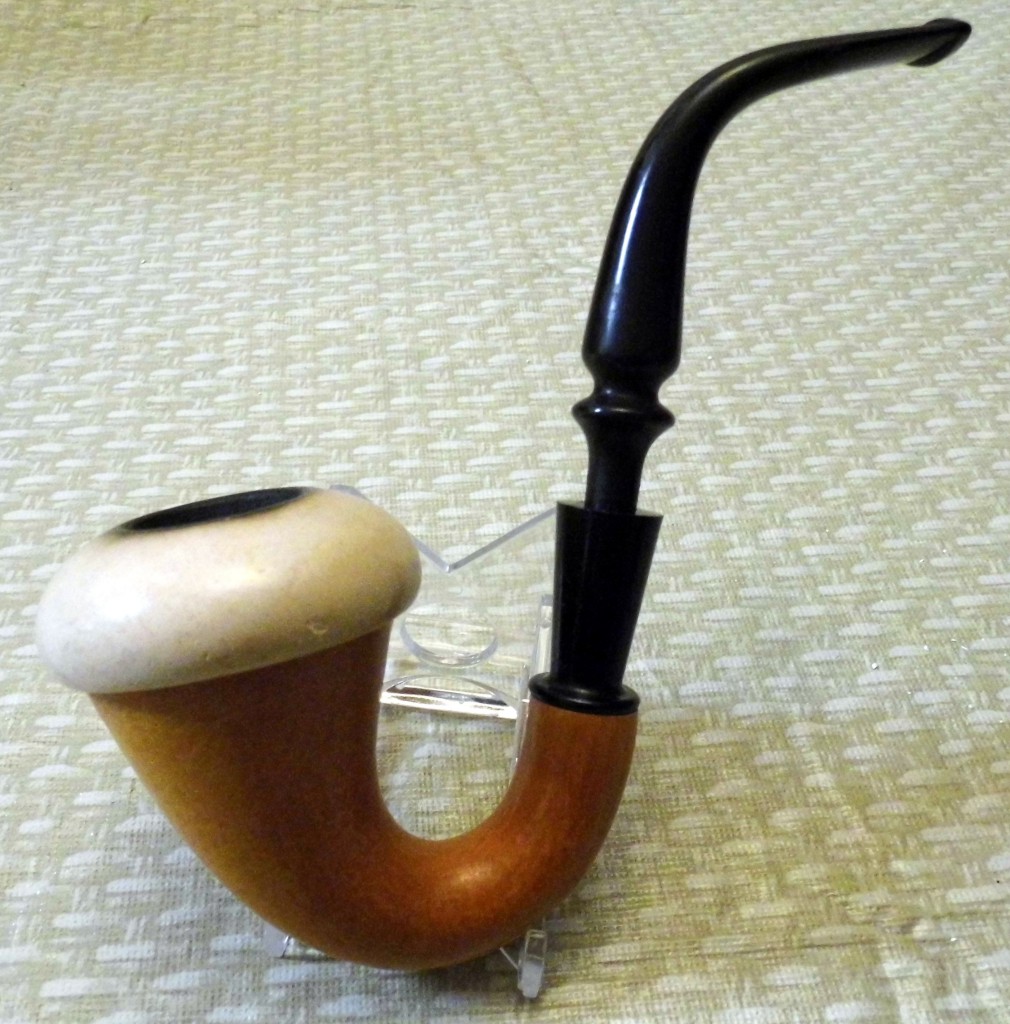 Fajka z afrykańskiej tykfy calabash, tzw. Sherlok Holmes