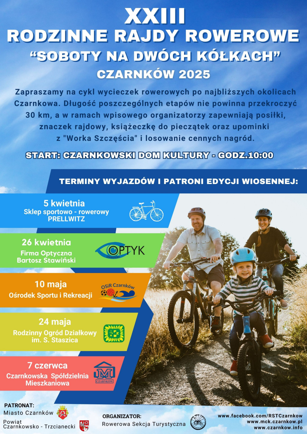 Treść plakatu ze zdjęciem trzyosobowej rodziny na&nbsp;rowerach