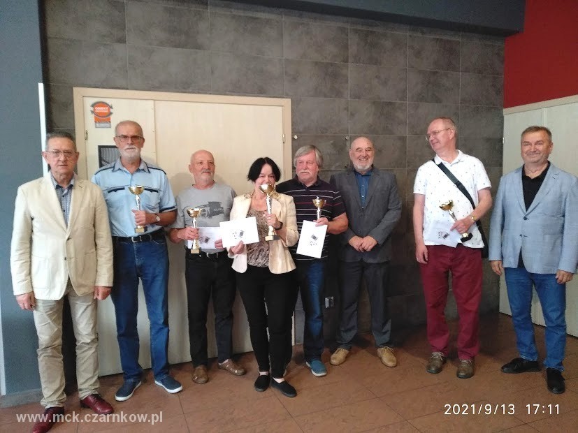 Zdjęcie do Brydżyści z trofeami 2021