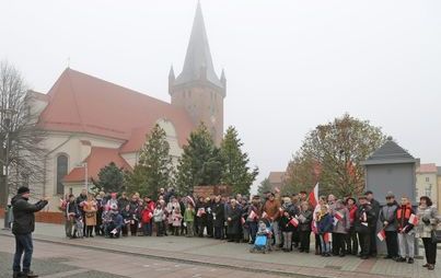 Zdjęcie do Czarnk&oacute;w świętował niepodległość 2021