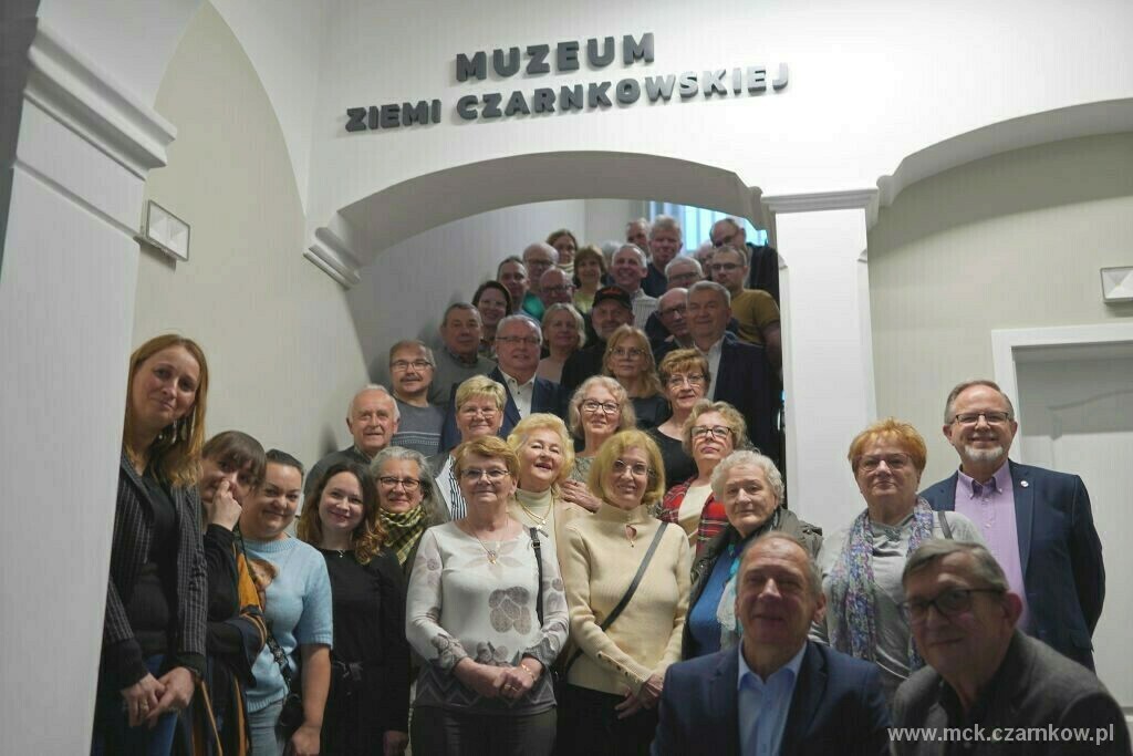 Zdjęcie do Pełnoletnie towarzystwo 2024