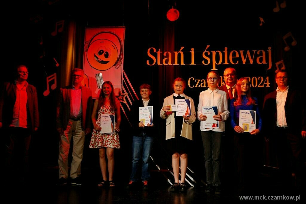 Zdjęcie do "Stań i śpiewaj" 2024