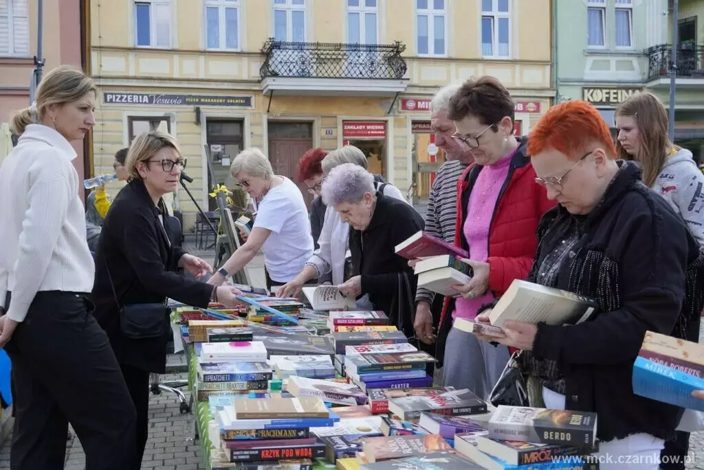 Zdjęcie do Weź, przeczytaj, zostaw 2025