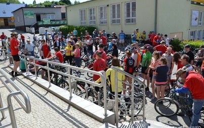 Zdjęcie do Pieszo, konno, kajakiem, na rowerze 2013