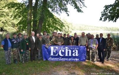 Zdjęcie do Z wędką nad jeziorem 2014