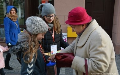 Zdjęcie do Urodzaj na dziewczynki z zapałkami 2016