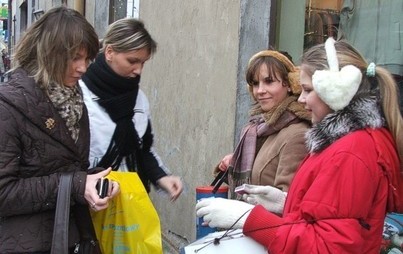 Zdjęcie do Urodzaj na dziewczynki z zapałkami 2005