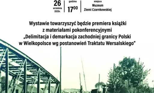 Treść plakatu na tle czaro - białej fotografii przedstawiającej zniszczony most nad rzeką